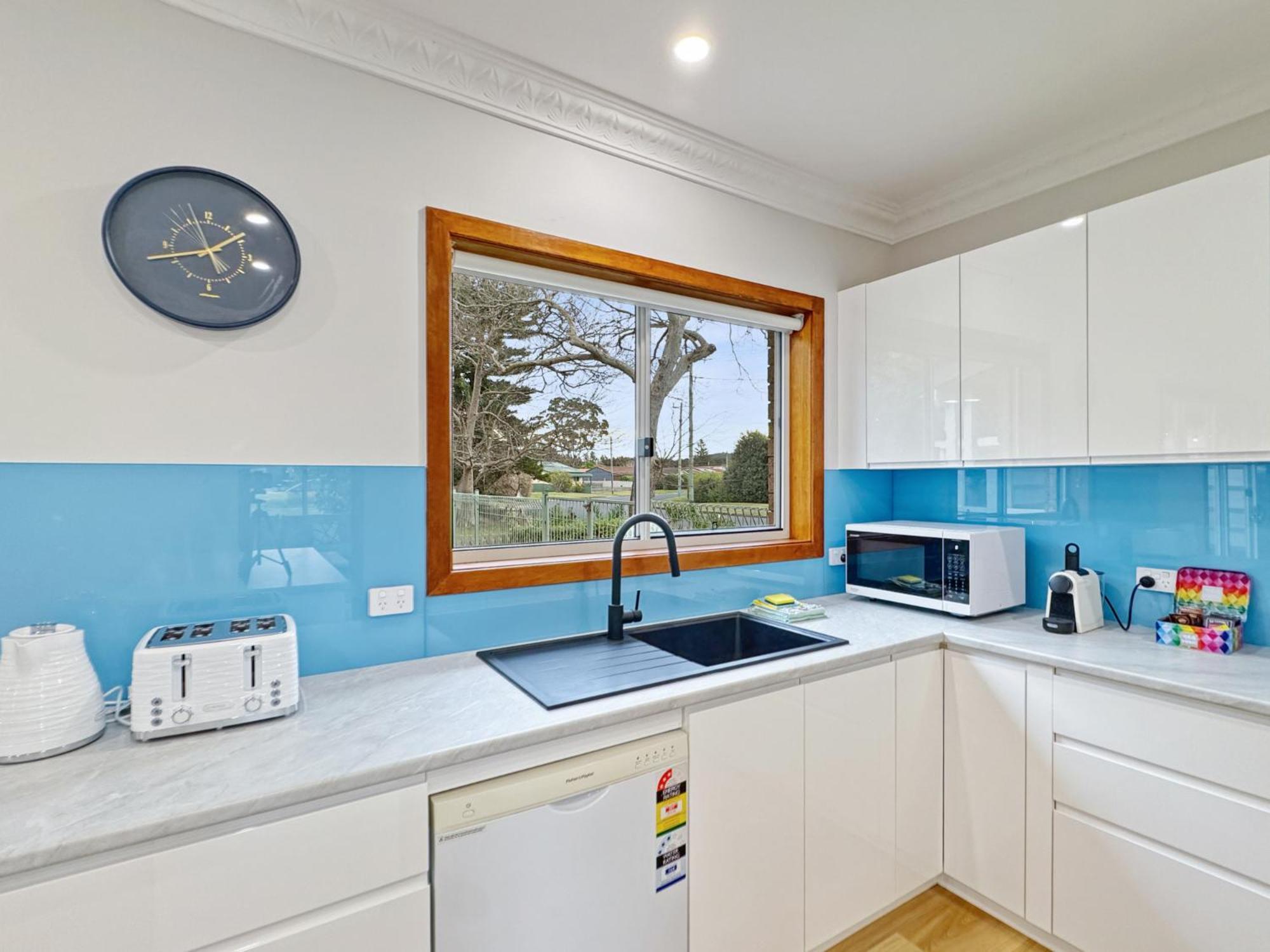 4-Bed Beach House With Garden & Alfresco Dining Tomakin 外观 照片